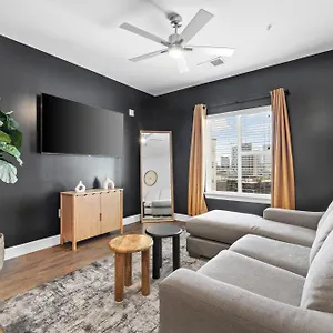  Apartment The Celebrity The Gulch